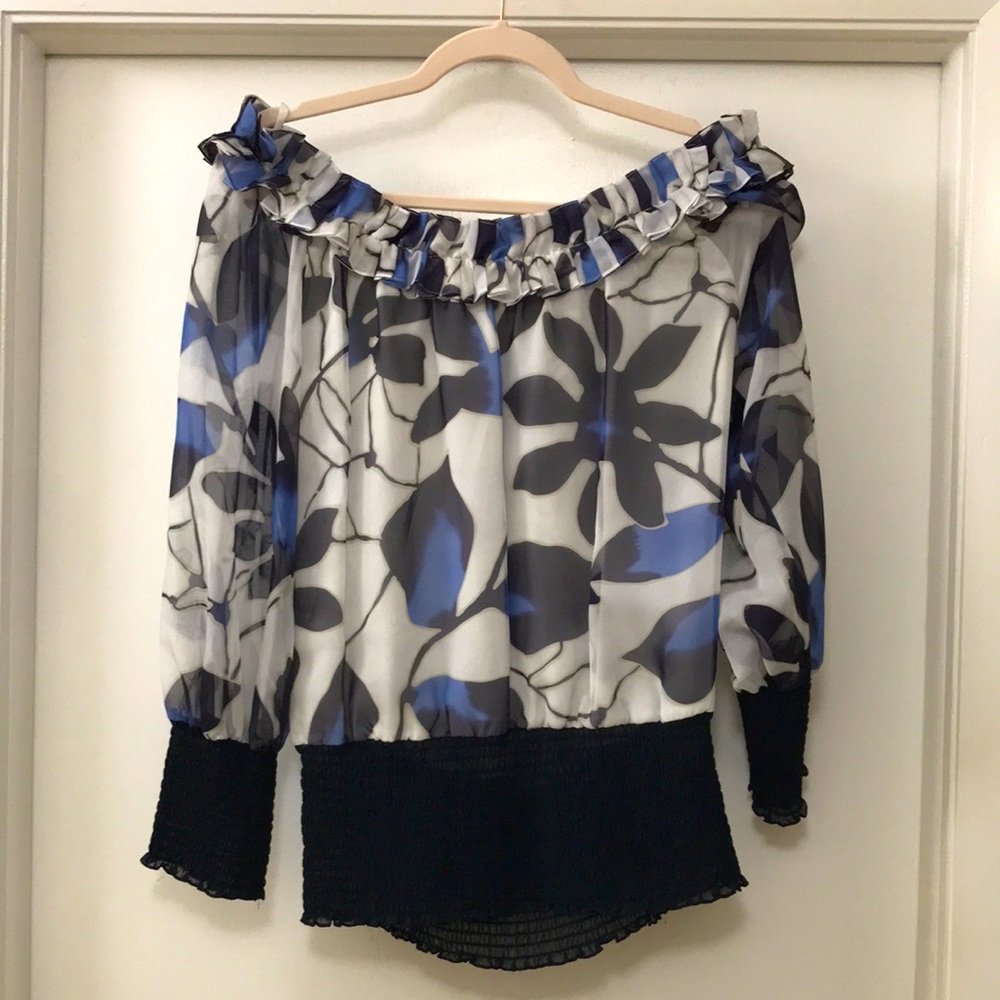 WORTH off the shoulder blouse size 4
